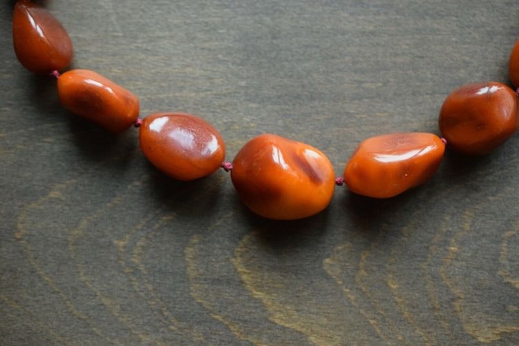14K Yellow Gold and Red Amber Necklace - Larc Jewelers